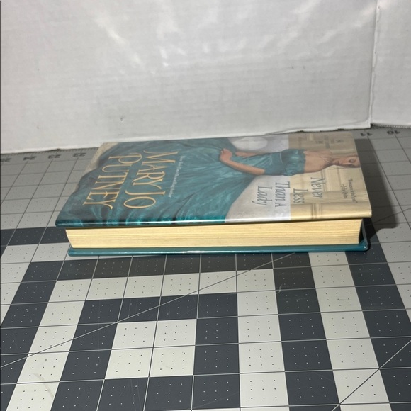 Never less than a lady by Mary Jo Putney - Picture 5 of 8